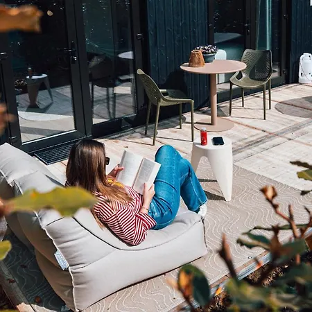 Luxe Tiny Met Prive Tuinbad Holiday home Meerssen
